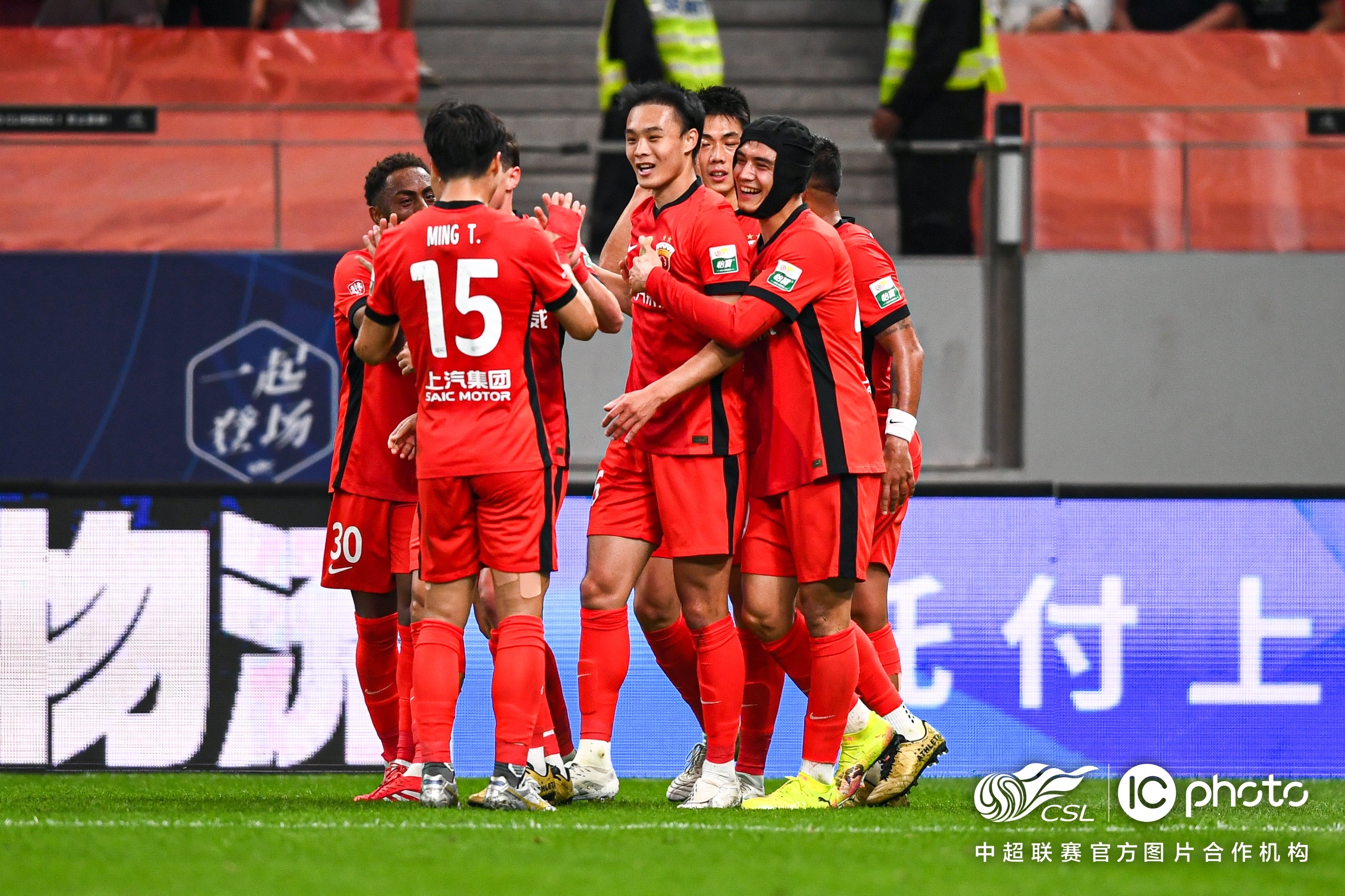 开云入口-关于浙江队迎葡超关键赛，加时末段迎来里程碑，气氛紧张，身体对抗强度拉满的信息-开云入口