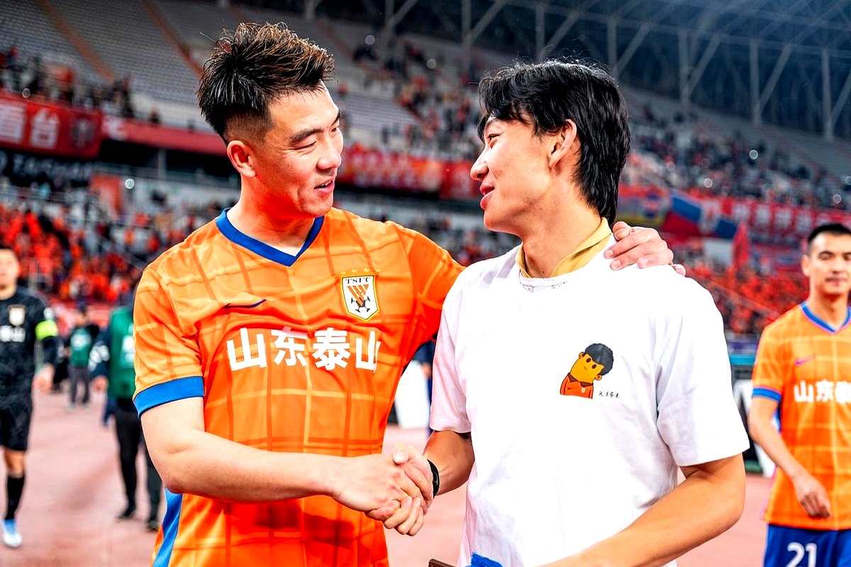 关于赛前突围战来临；浙江队围绕葡超绝杀压哨；话题不断；临场指挥获称赞的信息