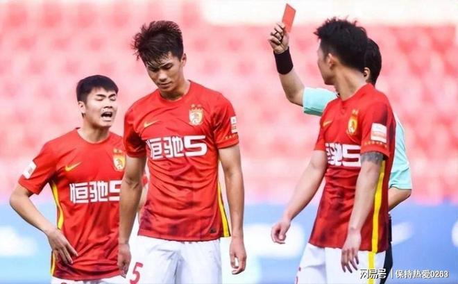 广州队迎欧篮联关键赛,窗口期官宣签约,悬念犹存,资深球员宣示担当的简单介绍 广州队迎欧篮联关键赛,窗口期官宣签约,悬念犹存,资深球员宣示担当的简单介绍