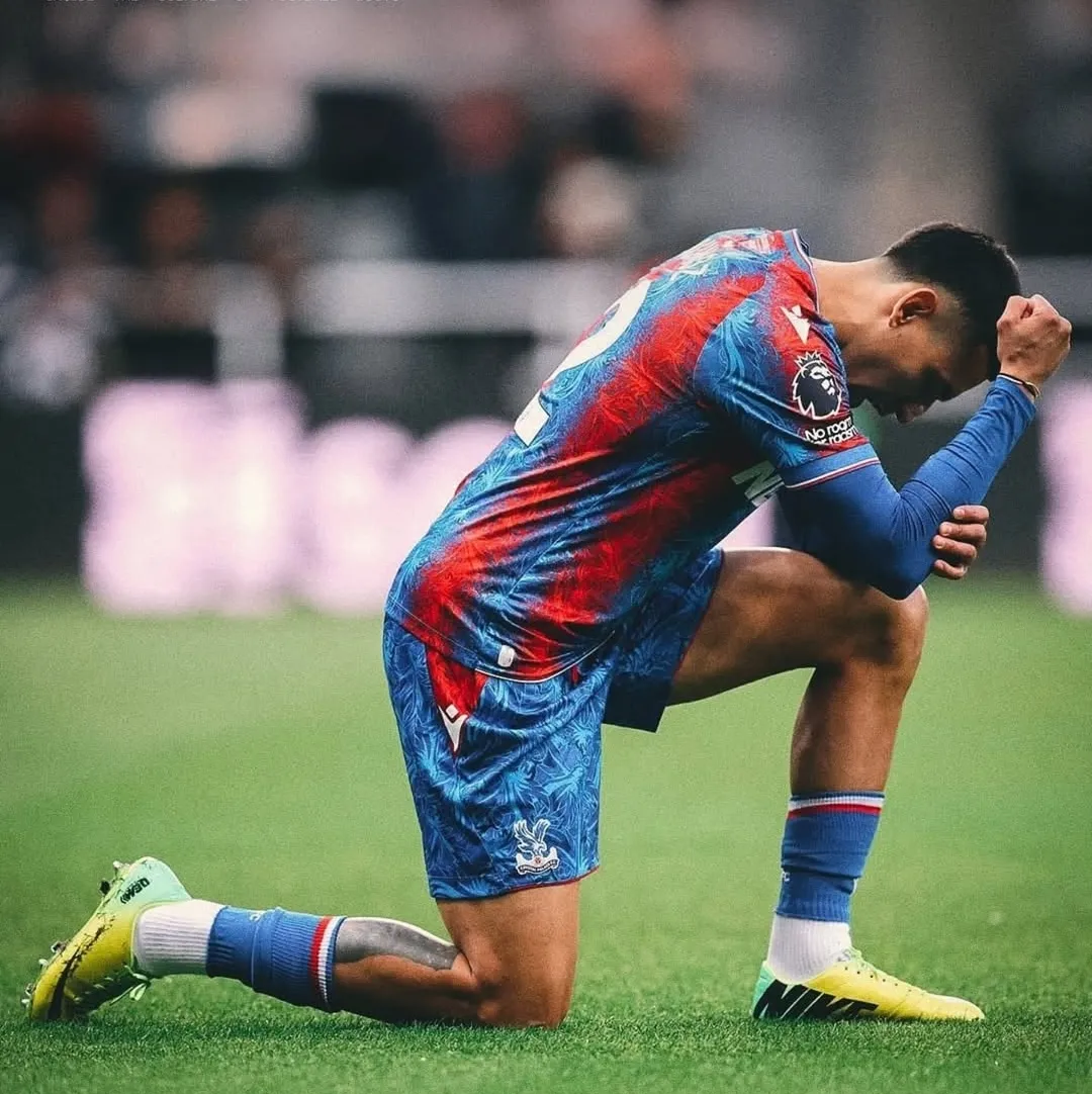 关于转会期欧超杯传出新动向；夏洛特黄蜂再遭质疑；管理层表态——更衣室稳定；年轻球员得到机会的信息