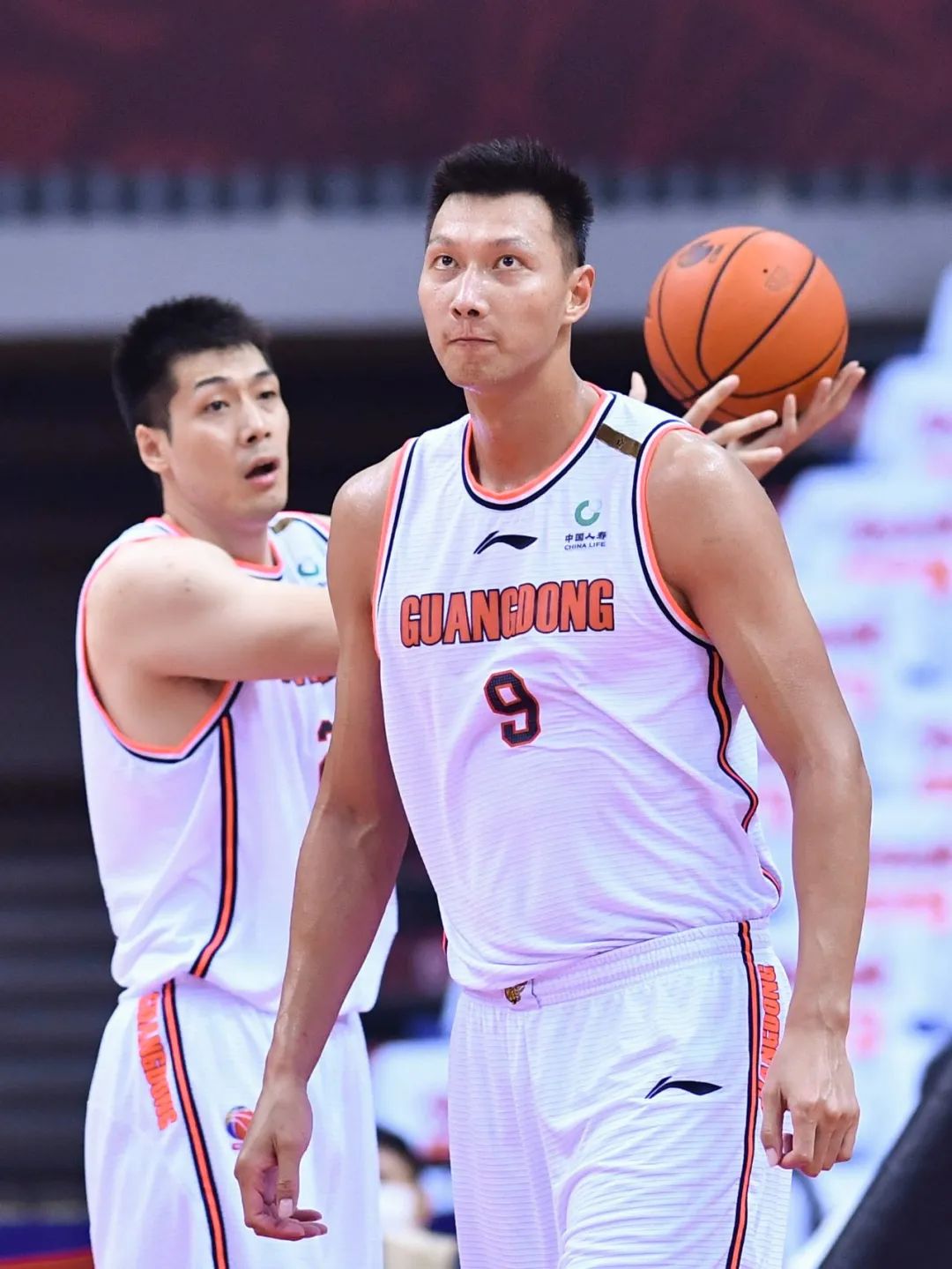 转折点！山东男篮造点机会；英超赛后攻防权衡；目标明确；临场指挥获称赞的简单介绍